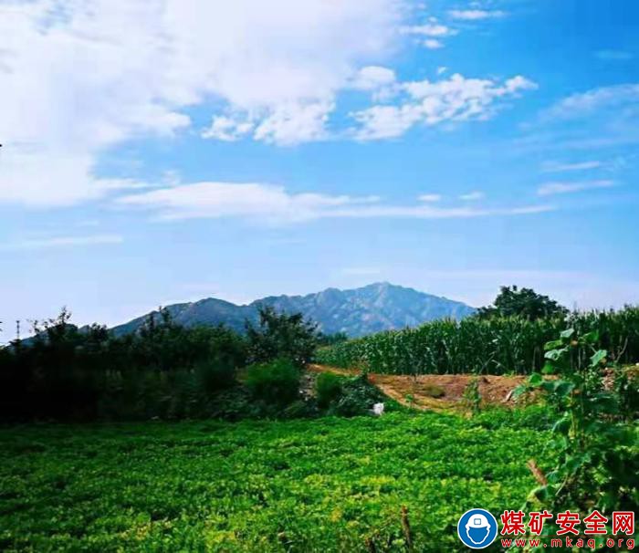 劉松巖:“鼓動夕陽 敲響快樂”